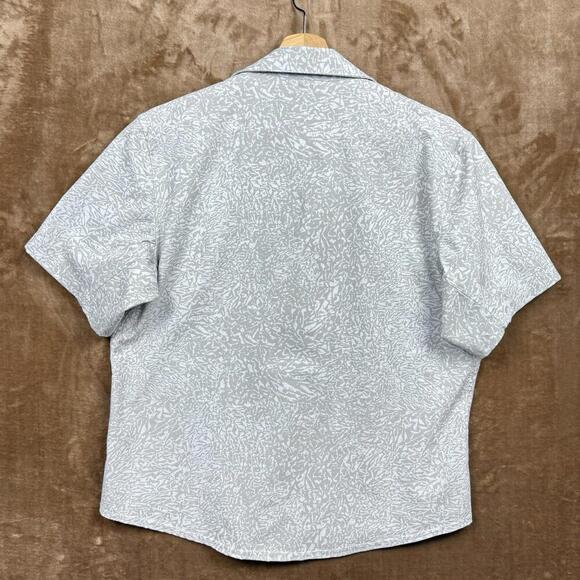 Lululemon Airing Easy Camp Collar Shirt Size S/M Short Sleeve Leopard White Crop - Picture 7 of 8
